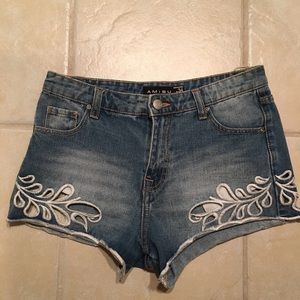 Denim embroidered short